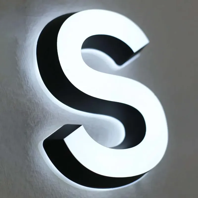 projet réel de lettres LED acryliques
